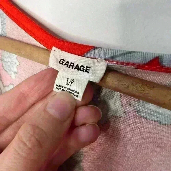 Garage Women’s  Paisley Orange V-Neck Summer Vacation Cute Crop Top Small - Picture 3 of 8